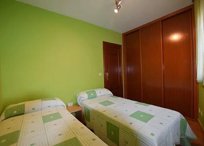 Playa De Quenxe Corcubion